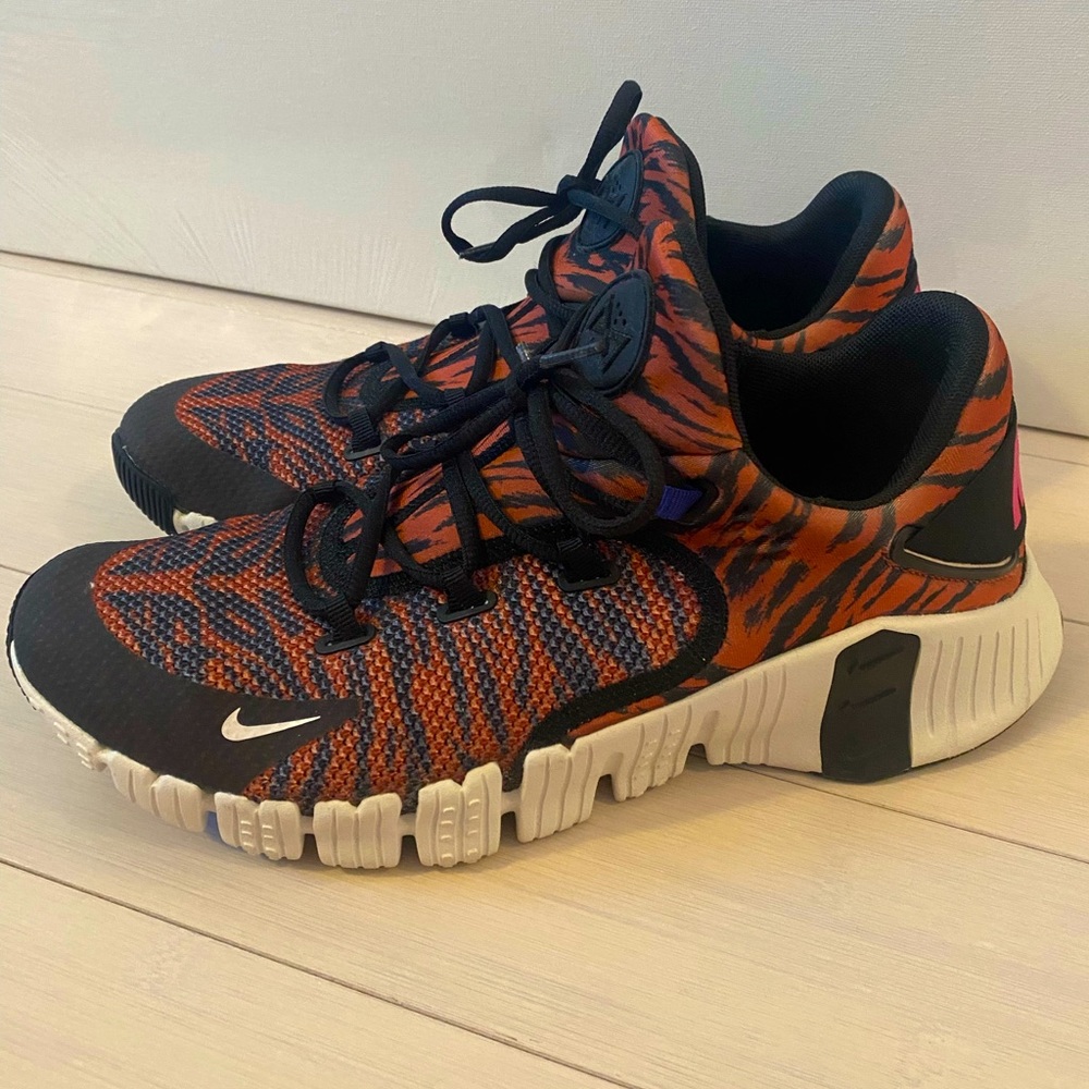 Nike Free Metcon 4 Women's “Tiger” Black Phantom Sunrise Training Shoes